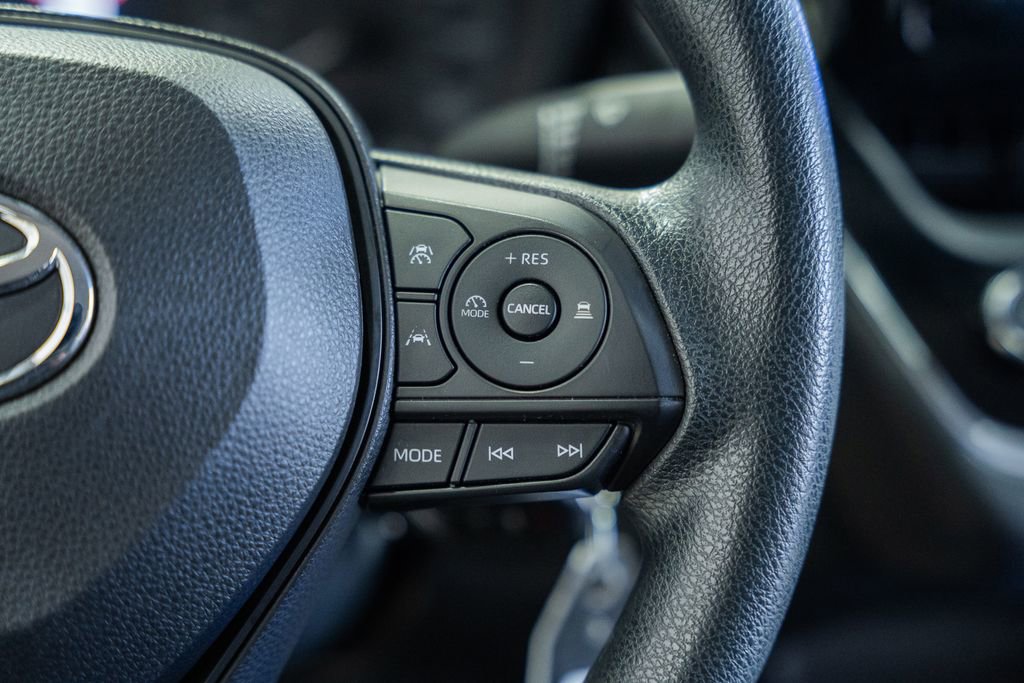 Used 2023 Toyota Corolla LE image 21