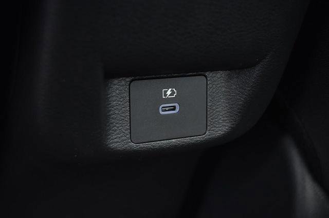 New 2025 Nissan Versa SV image 21