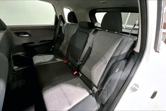 Used 2021 Nissan Rogue SV image 23