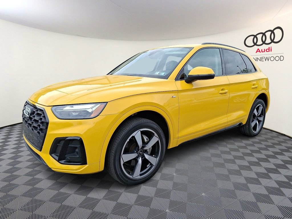 Used 2023 Audi Q5 2.0T Premium Plus w/ Premium Plus Package AWD/4WD image 3