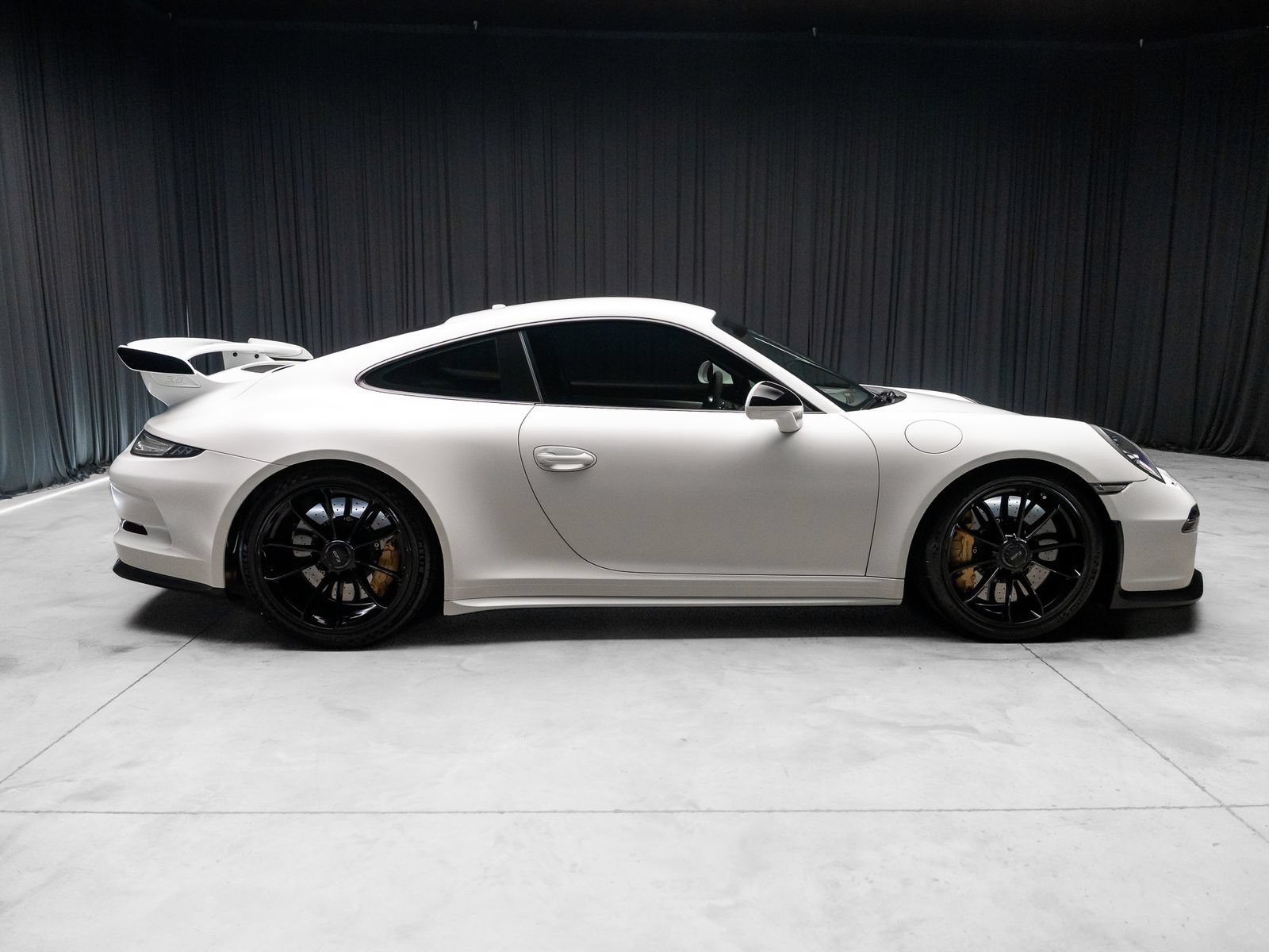 Used 2015 Porsche 911 GT3 w/ Sound Package Plus RWD image 16