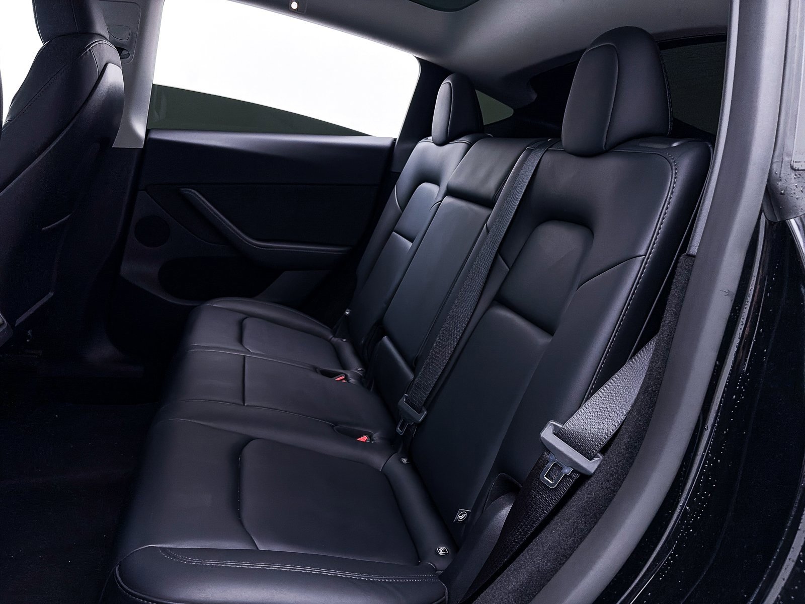 Used 2025 Tesla Model Y Long Range image 32