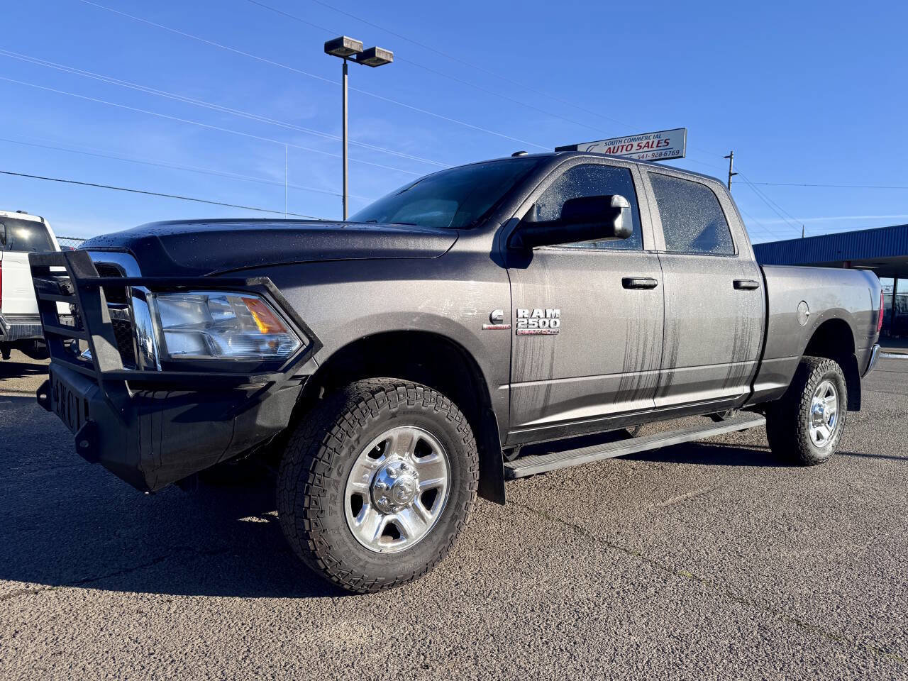 Used 2018 RAM 2500 Tradesman w/ Chrome Appearance Group image 1