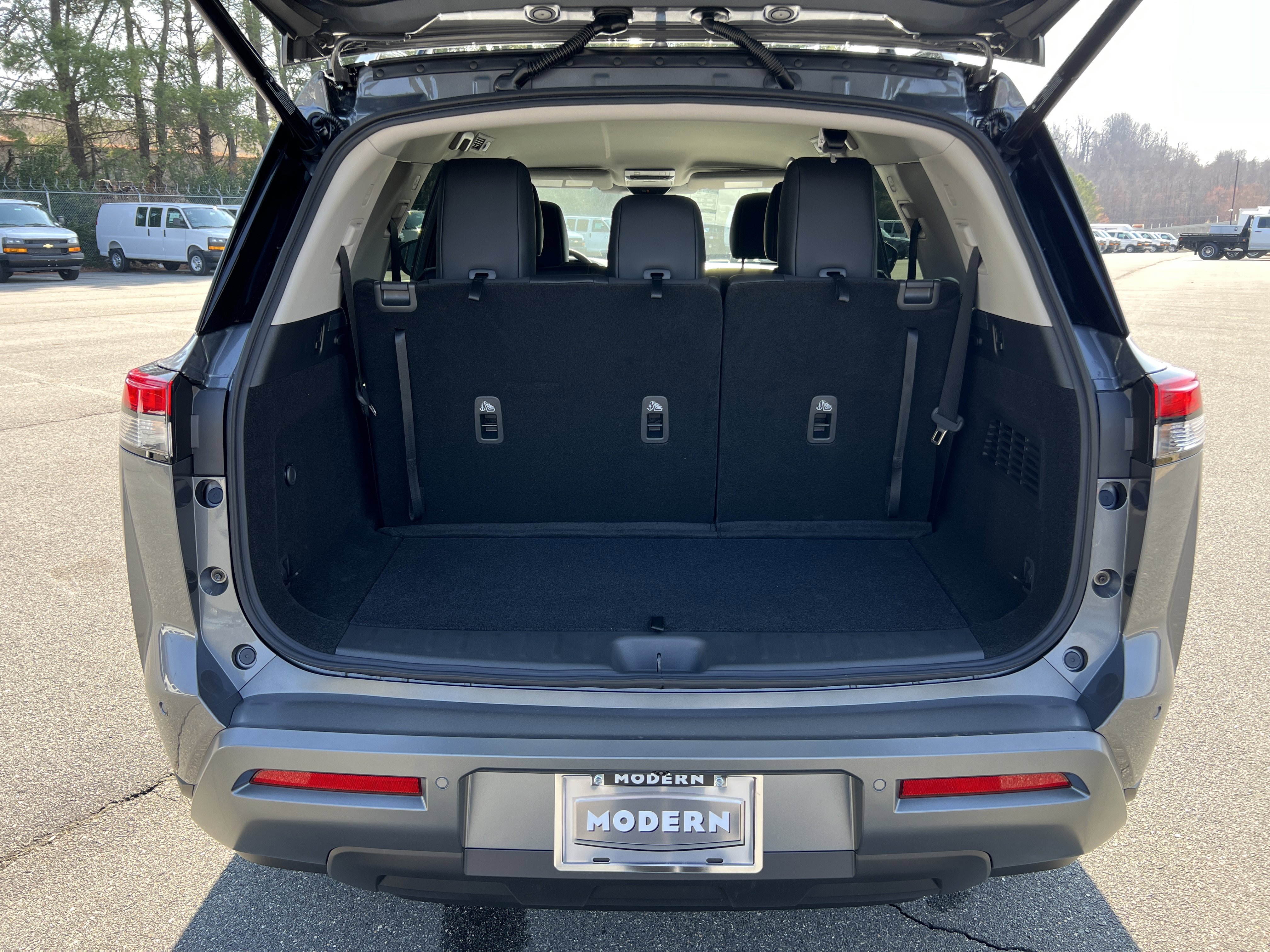New 2026 Nissan Pathfinder SL image 30