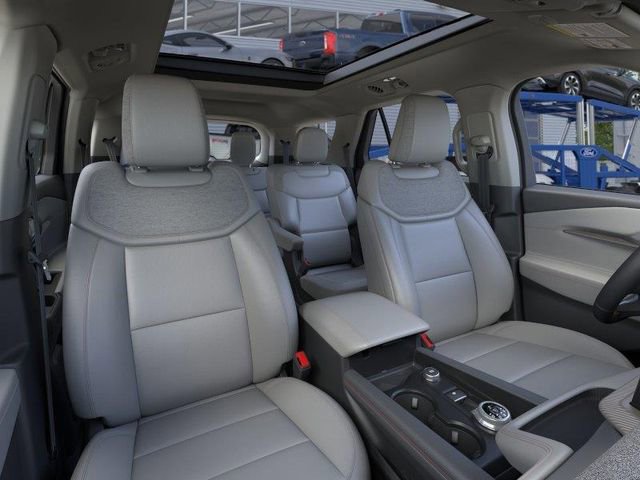 New 2026 Ford Explorer Active image 10