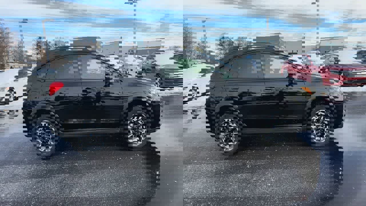 Used 2017 Subaru Crosstrek 2.0i Premium w/ Moonroof Package image 9