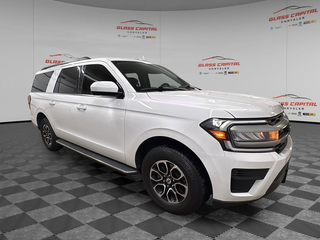Used 2023 Ford Expedition Max XLT AWD/4WD image 1