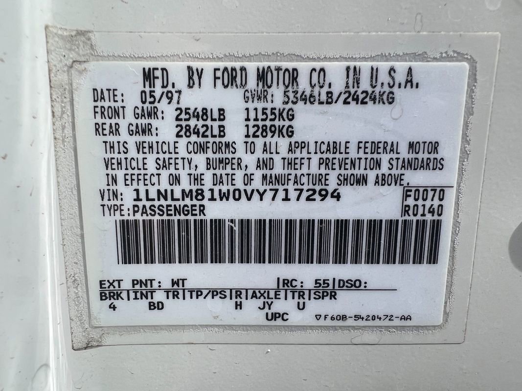 Used 1997 Lincoln Town Car Executive image 23