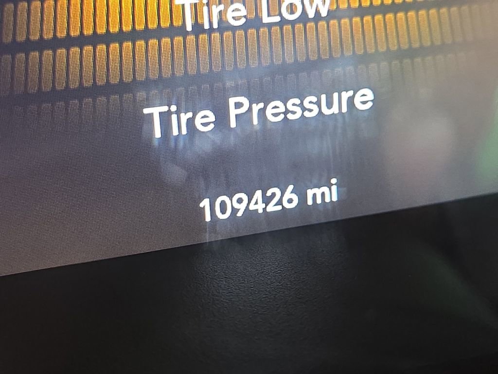 Used 2015 Dodge Challenger R/T w/ Quick Order Package 28B R/T image 16