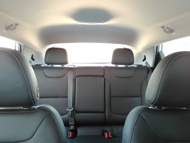 Used 2023 Chevrolet Bolt LT FWD image 33
