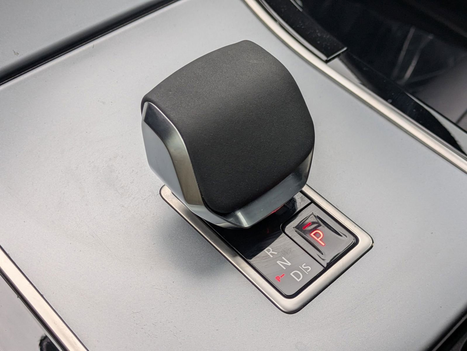 Used 2024 Land Rover Range Rover Evoque S image 20