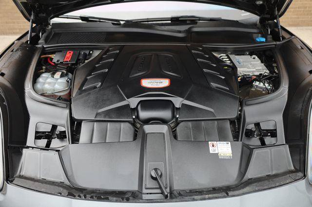 Used 2023 Porsche Cayenne Turbo AWD/4WD image 12