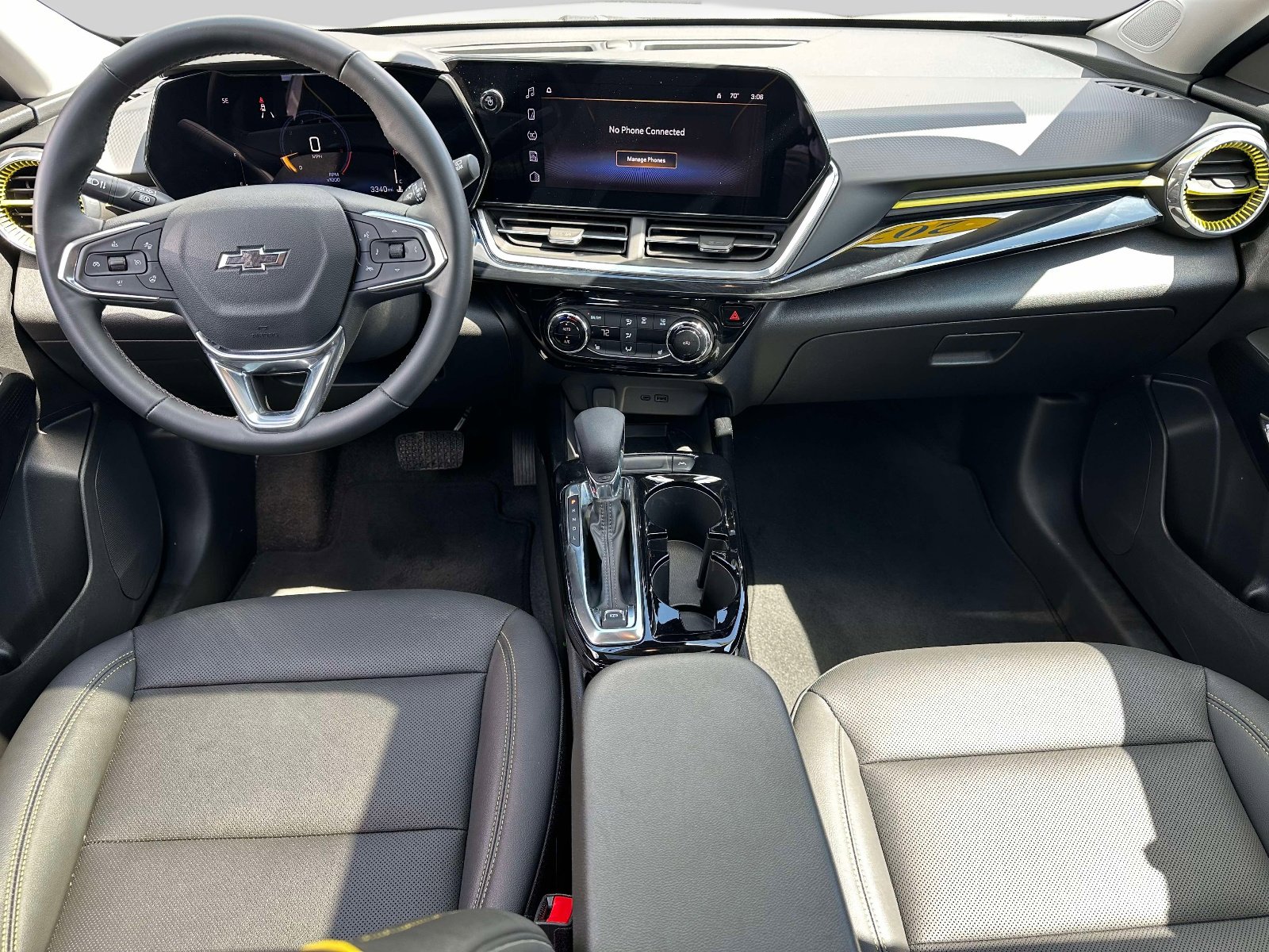 Used 2024 Chevrolet Trax ACTIV w/ Sunroof Package FWD image 14