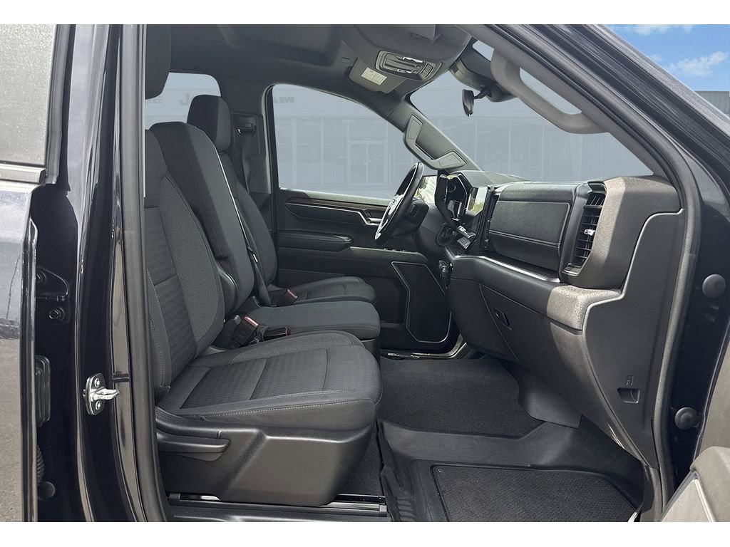 Used 2022 Chevrolet Silverado 1500 RST w/ Protection Package AWD/4WD image 28