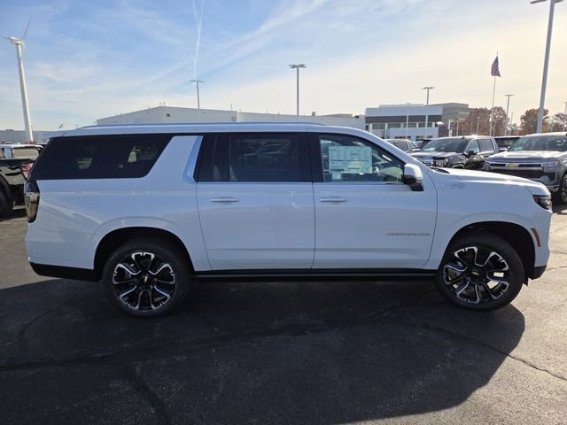 New 2026 Chevrolet Suburban High Country AWD/4WD image 25