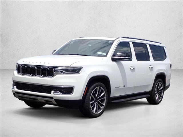 Used 2023 Jeep Wagoneer L Series II w/ Premium Group I AWD/4WD image 11