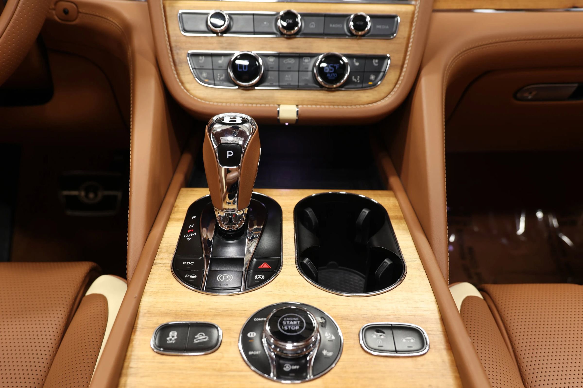 Used 2023 Bentley Bentayga Speed image 52