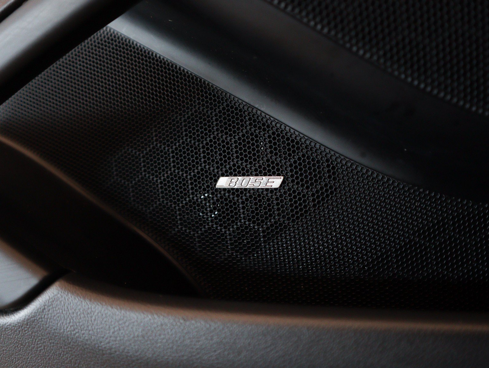 Certified 2016 Porsche Cayman RWD image 19
