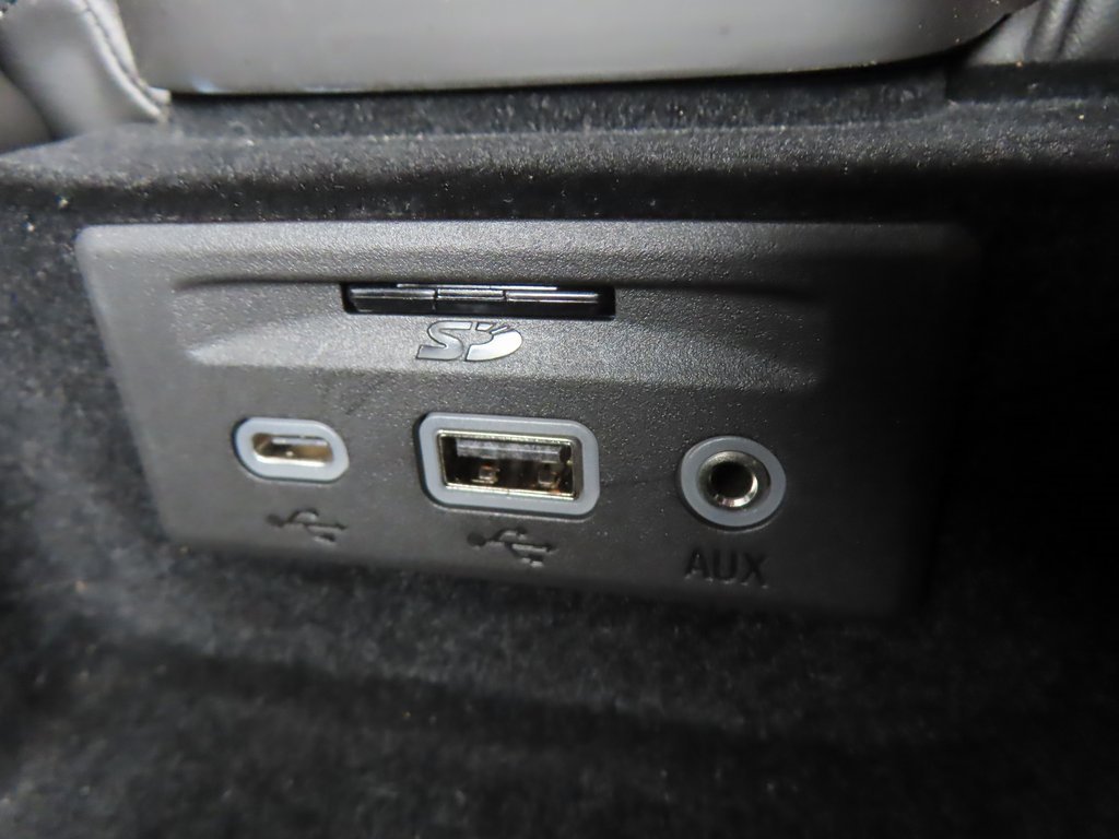 Used 2021 Chevrolet Corvette Stingray Preferred Cpe w/ Z51 Performance Package image 12