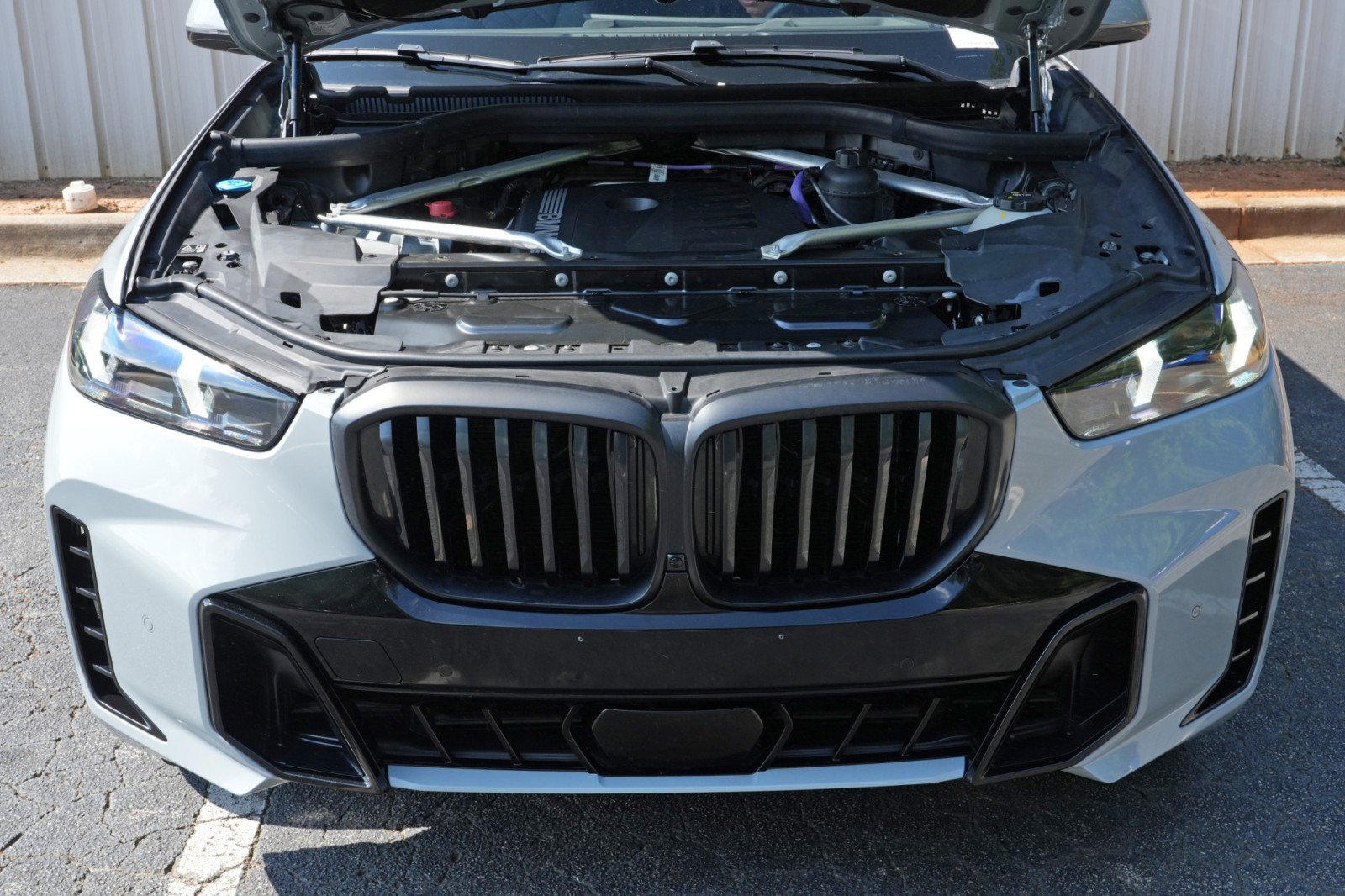 Used 2024 BMW X5 sDrive40i w/ M Sport Package RWD image 8