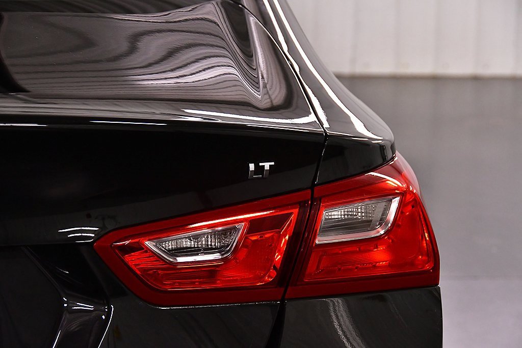 Used 2023 Chevrolet Malibu LT image 11