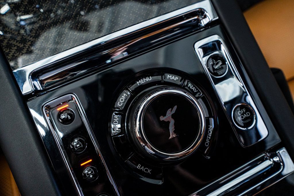 Used 2022 Rolls-Royce Cullinan Black Badge AWD/4WD image 50