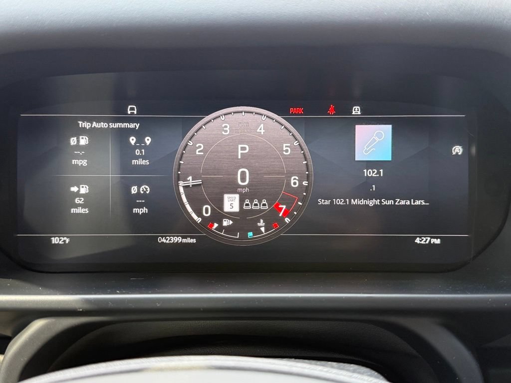 Used 2023 Land Rover Defender 90 V8 AWD/4WD image 34