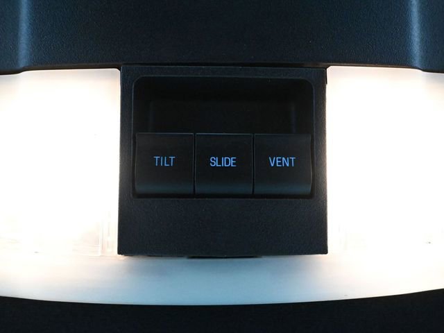 Used 2017 Ford Expedition XLT image 31