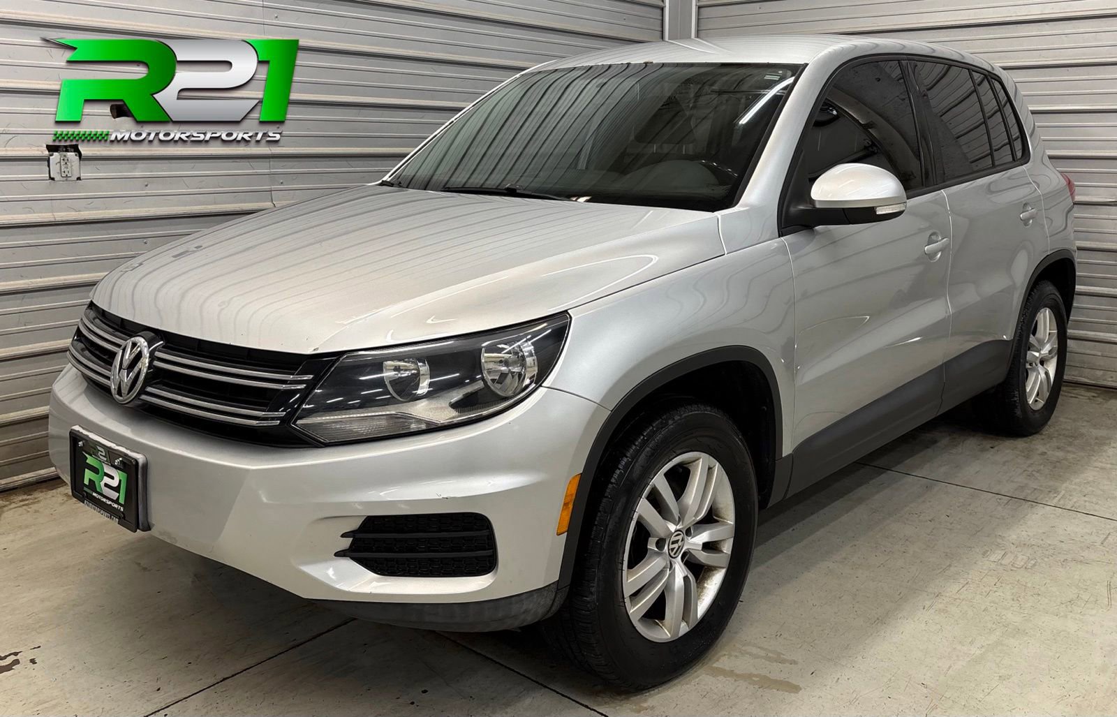 Used 2013 Volkswagen Tiguan S FWD image 1