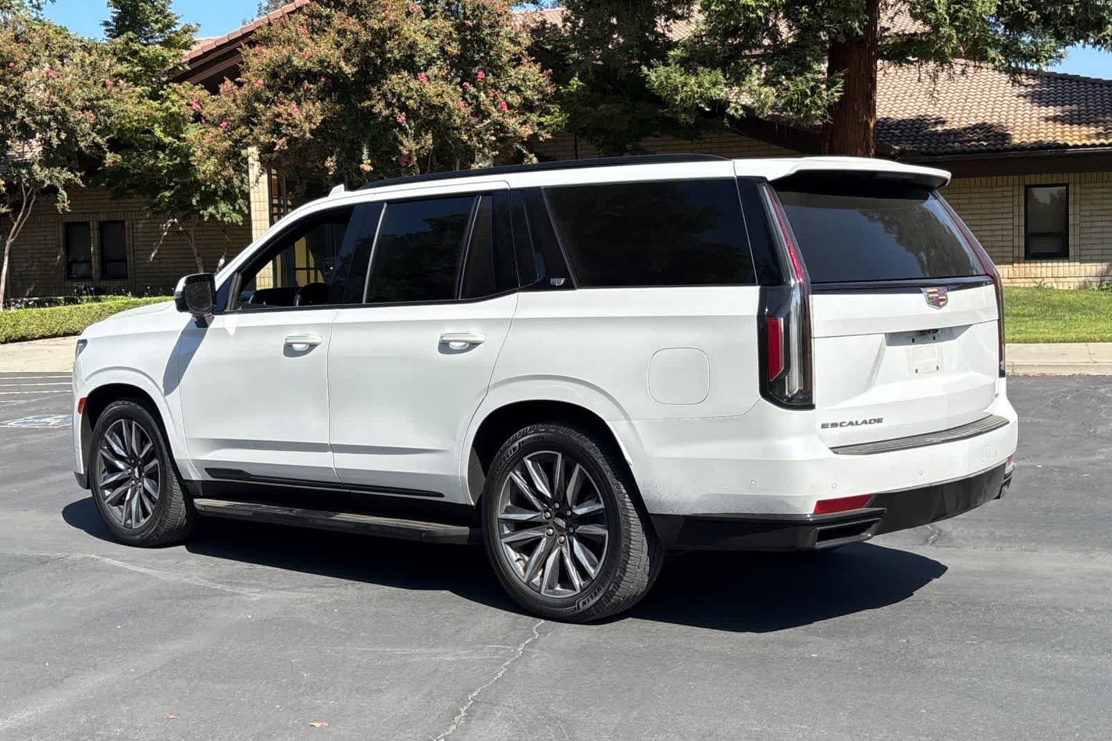 Used 2021 Cadillac Escalade Sport w/ Driver Assist Tech Package AWD/4WD image 7