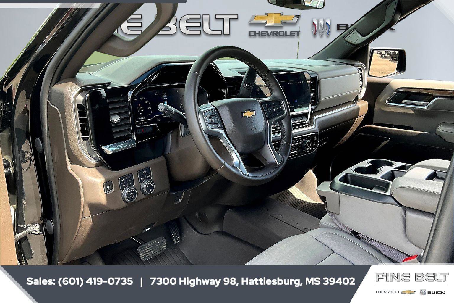 Used 2023 Chevrolet Silverado 1500 LT w/ Z71 Off-Road Package image 13