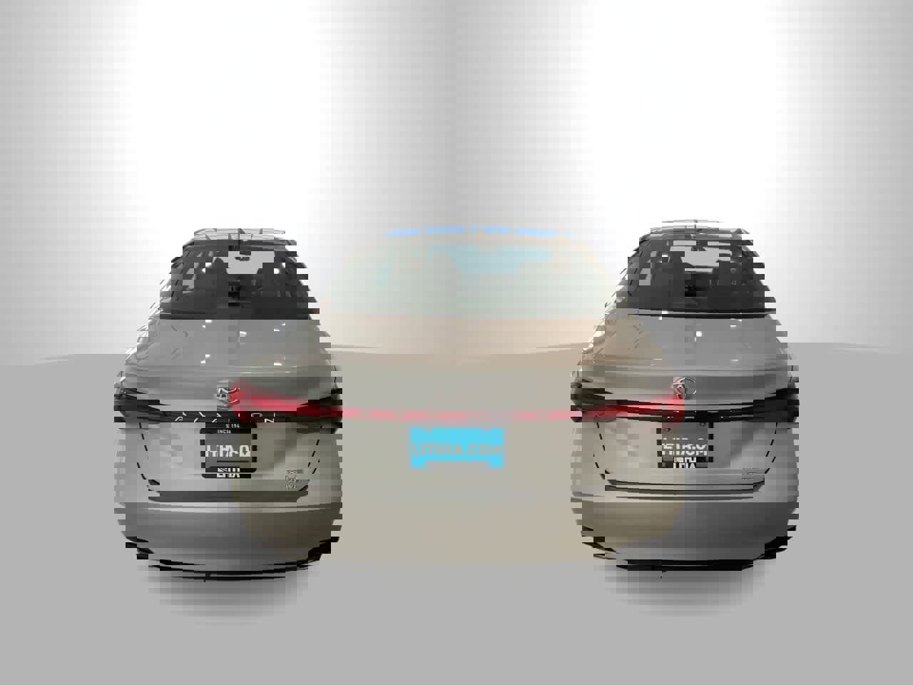 Used 2021 Toyota Avalon XLE image 7