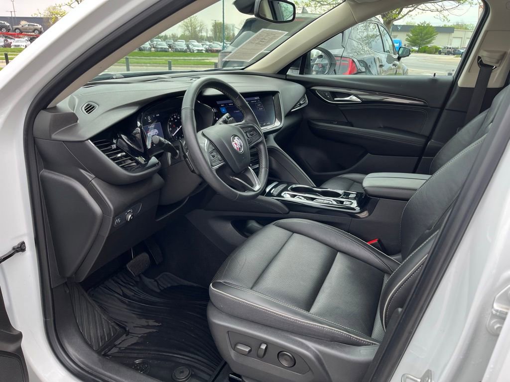 Used 2021 Buick Envision Essence w/ Sport Touring Package image 12