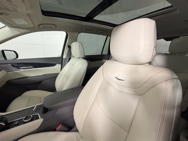 Used 2023 Cadillac XT6 Premium Luxury AWD/4WD image 17