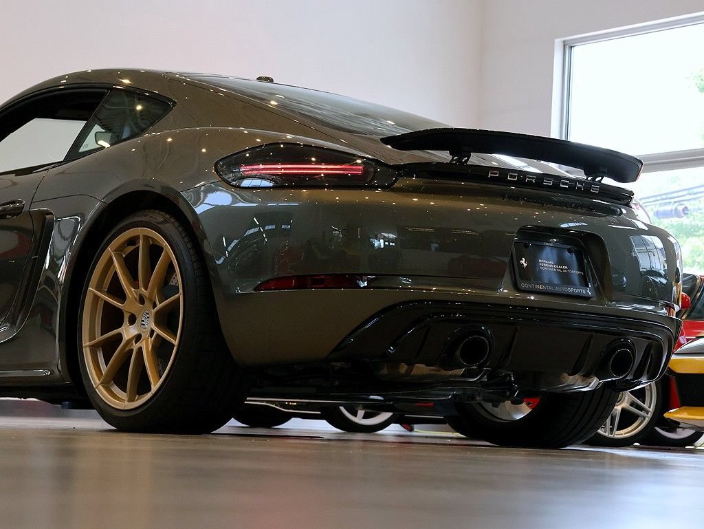 Used 2025 Porsche 718 Cayman GTS RWD image 35