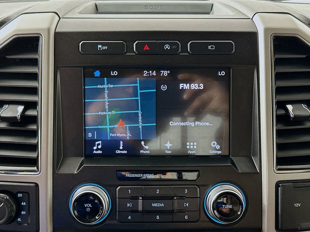 Used 2017 Ford F150 Lariat w/ Equipment Group 502A Luxury AWD/4WD image 18