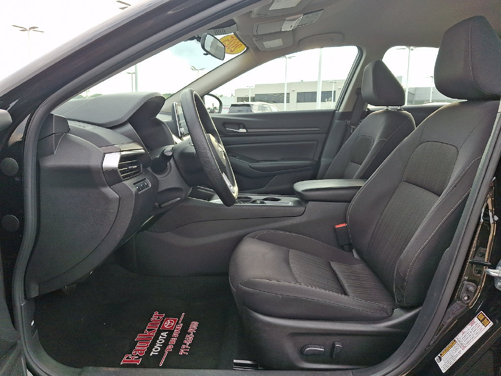 Used 2025 Nissan Altima 2.5 SV AWD/4WD image 13