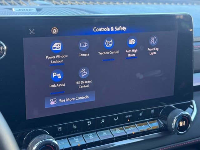 Used 2025 Chevrolet Colorado Z71 w/ Technology Package image 46