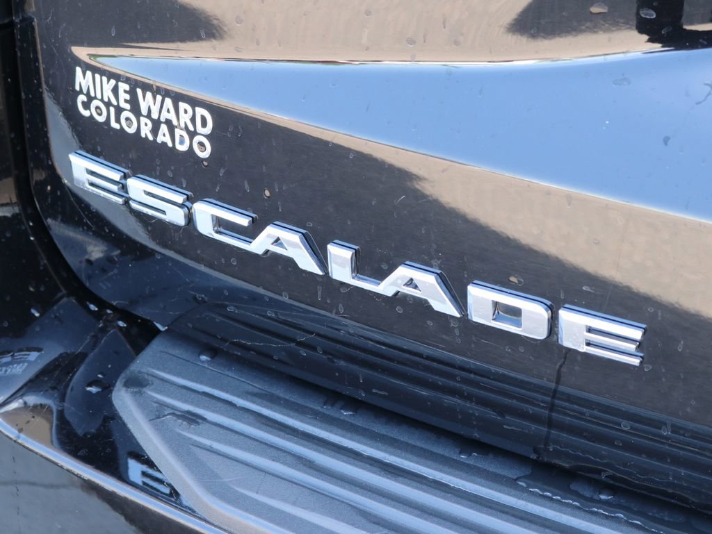 Used 2024 Cadillac Escalade Premium Luxury AWD/4WD image 35