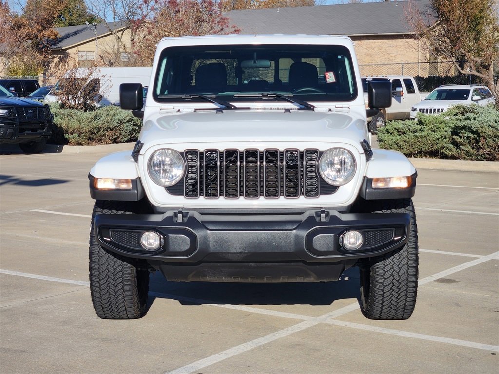 Used 2024 Jeep Gladiator Sport image 3