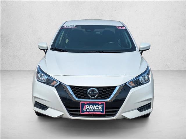 Used 2022 Nissan Versa SV FWD image 2