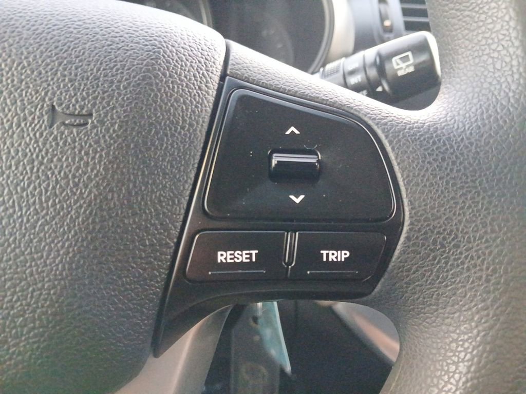 Used 2012 Kia Rio LX image 25