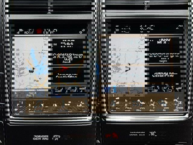 Used 2018 Lincoln MKX Reserve w/ Lincoln MKX Climate Package image 18