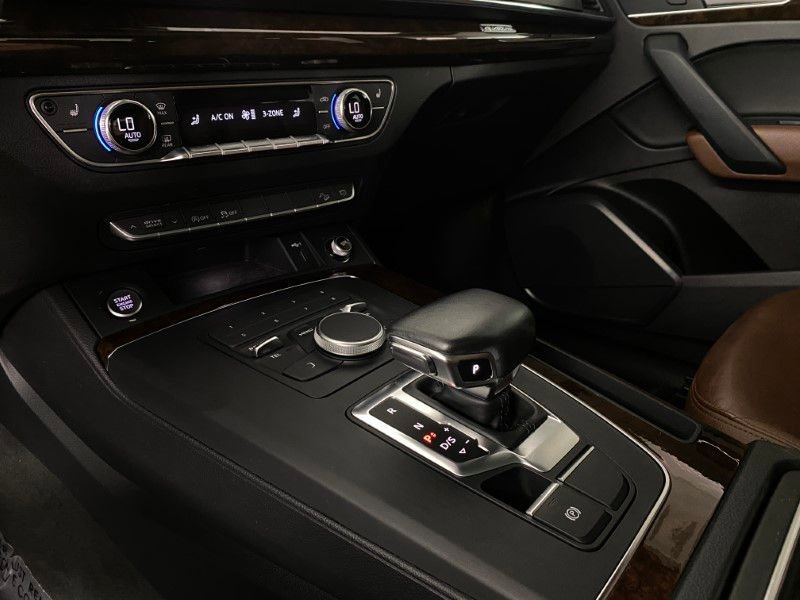 Used 2019 Audi Q5 2.0T Premium w/ Convenience Package image 45