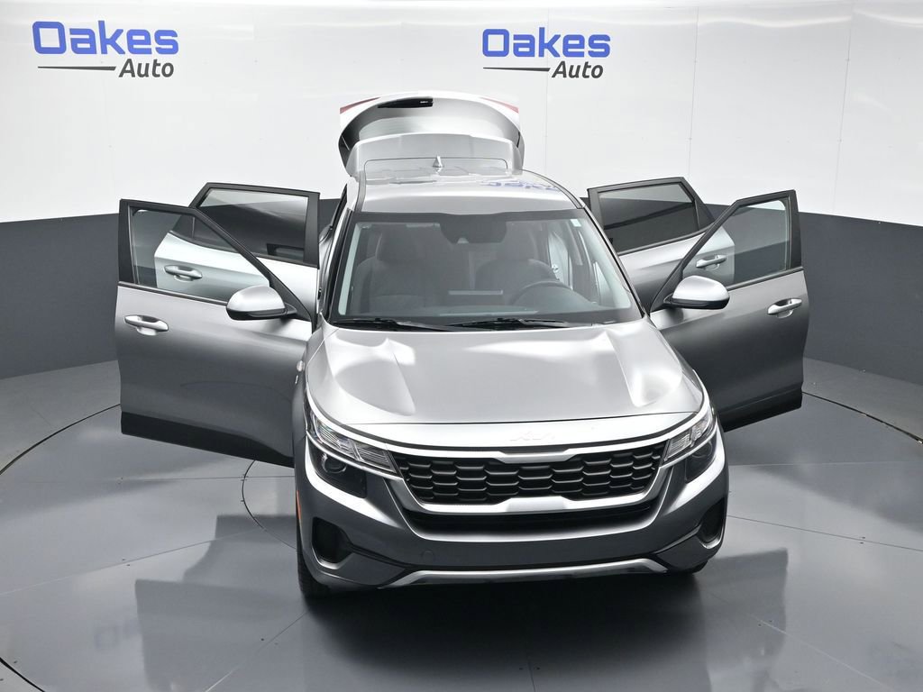 Used 2023 Kia Seltos LX image 55