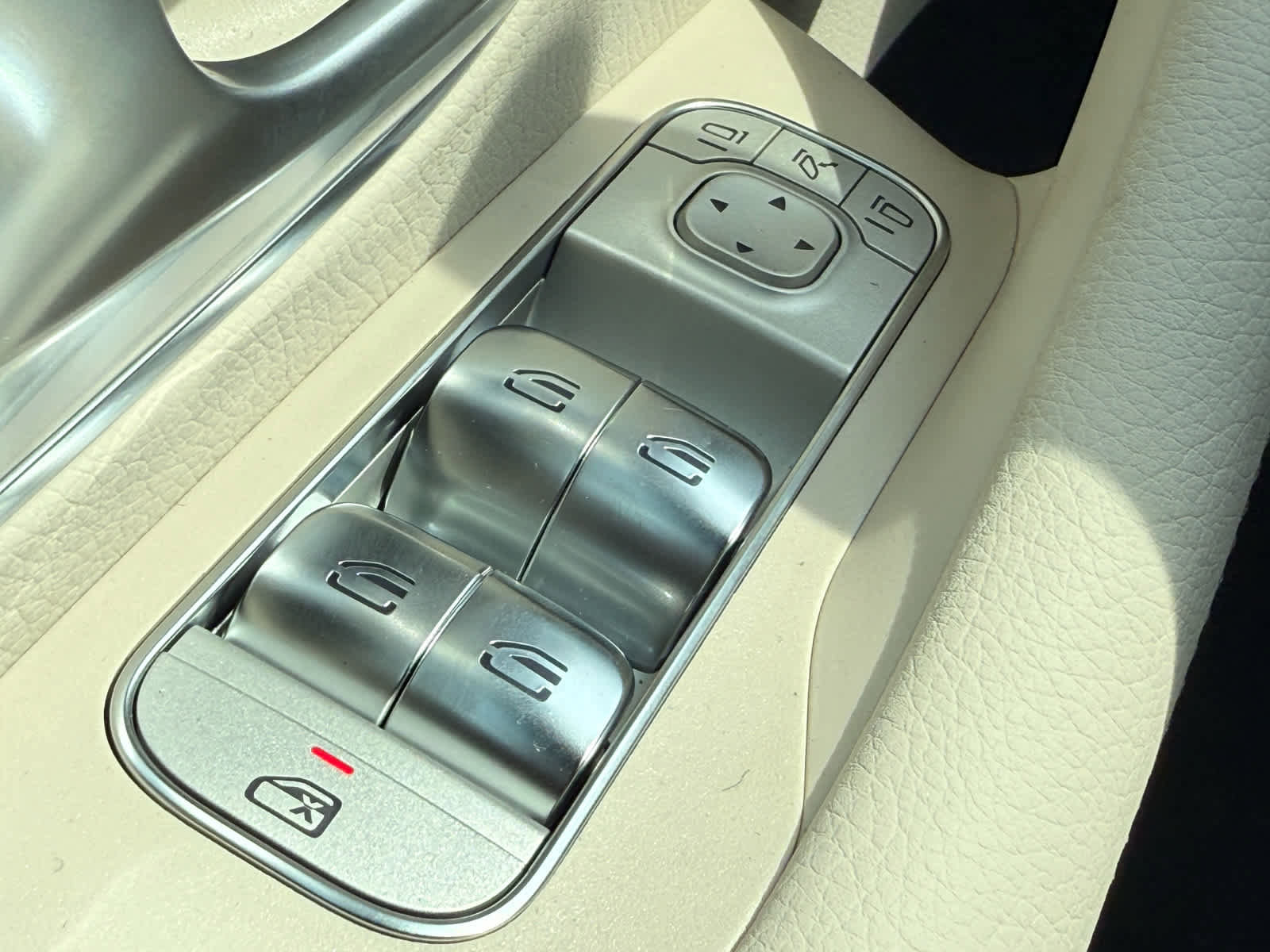 New 2026 Mercedes-Benz GLS 580 4MATIC image 23