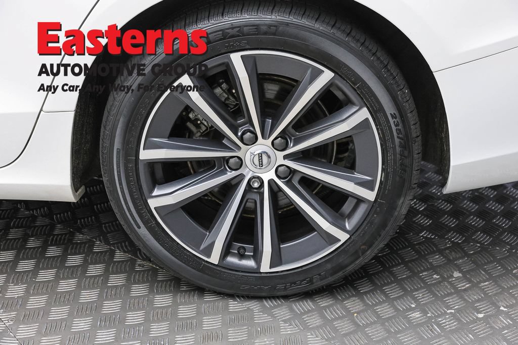 Used 2022 Volvo S60 B5 Inscription FWD image 8