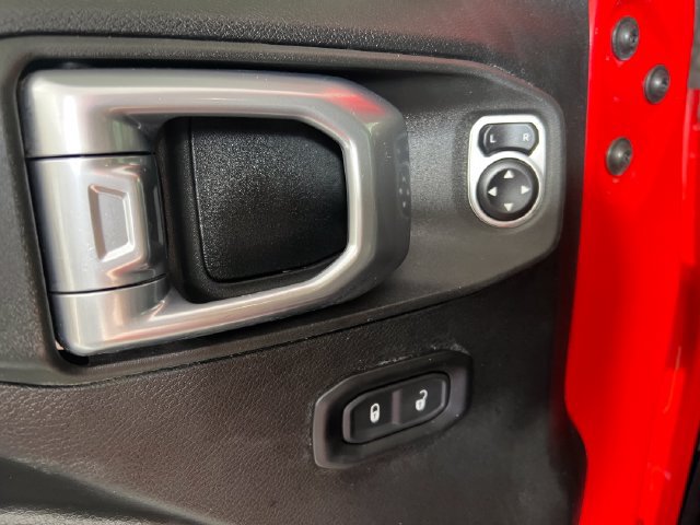Used 2019 Jeep Wrangler Unlimited Rubicon AWD/4WD image 12