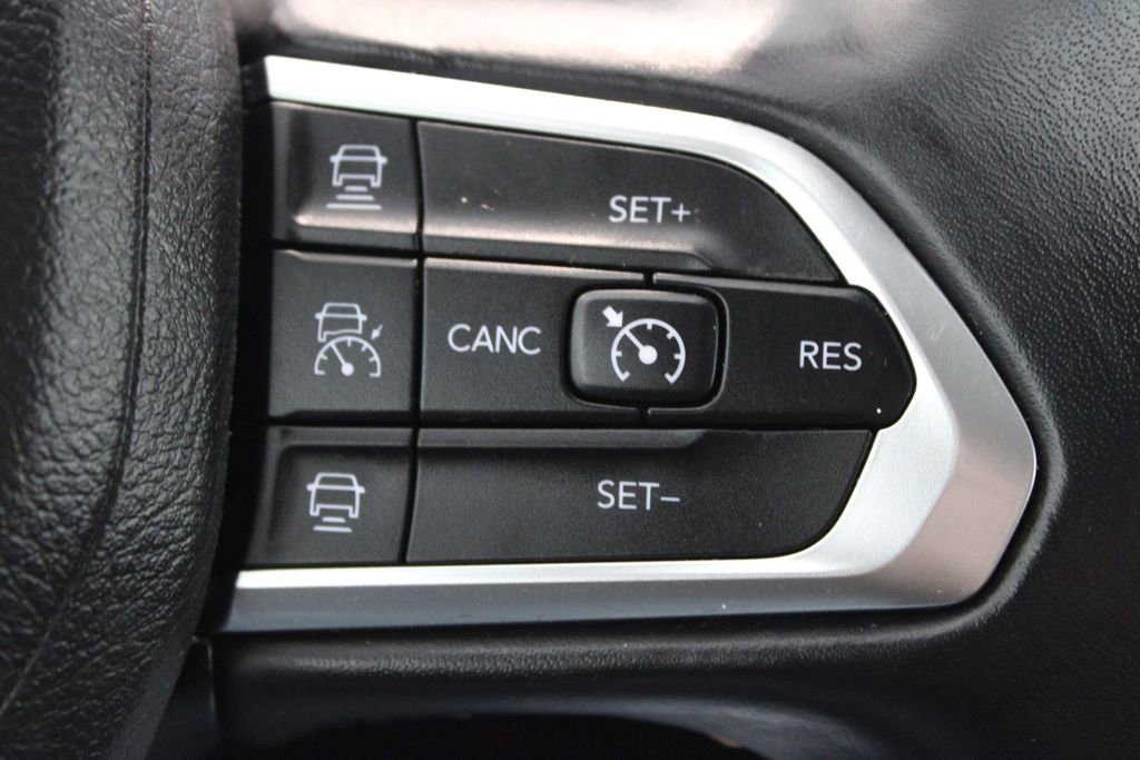 Used 2022 Jeep Compass Limited AWD/4WD image 23