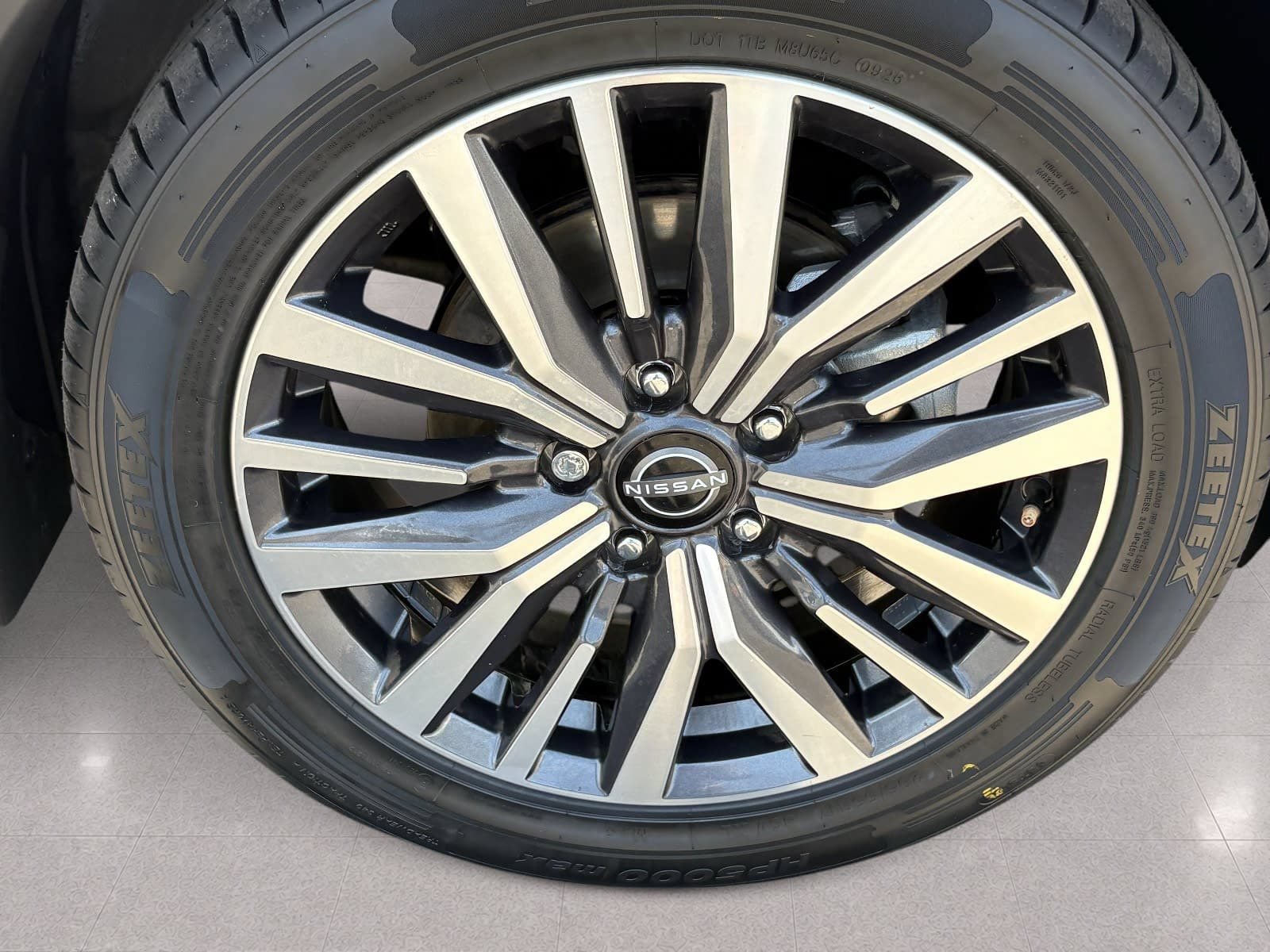 Used 2022 Nissan Kicks SV FWD image 11